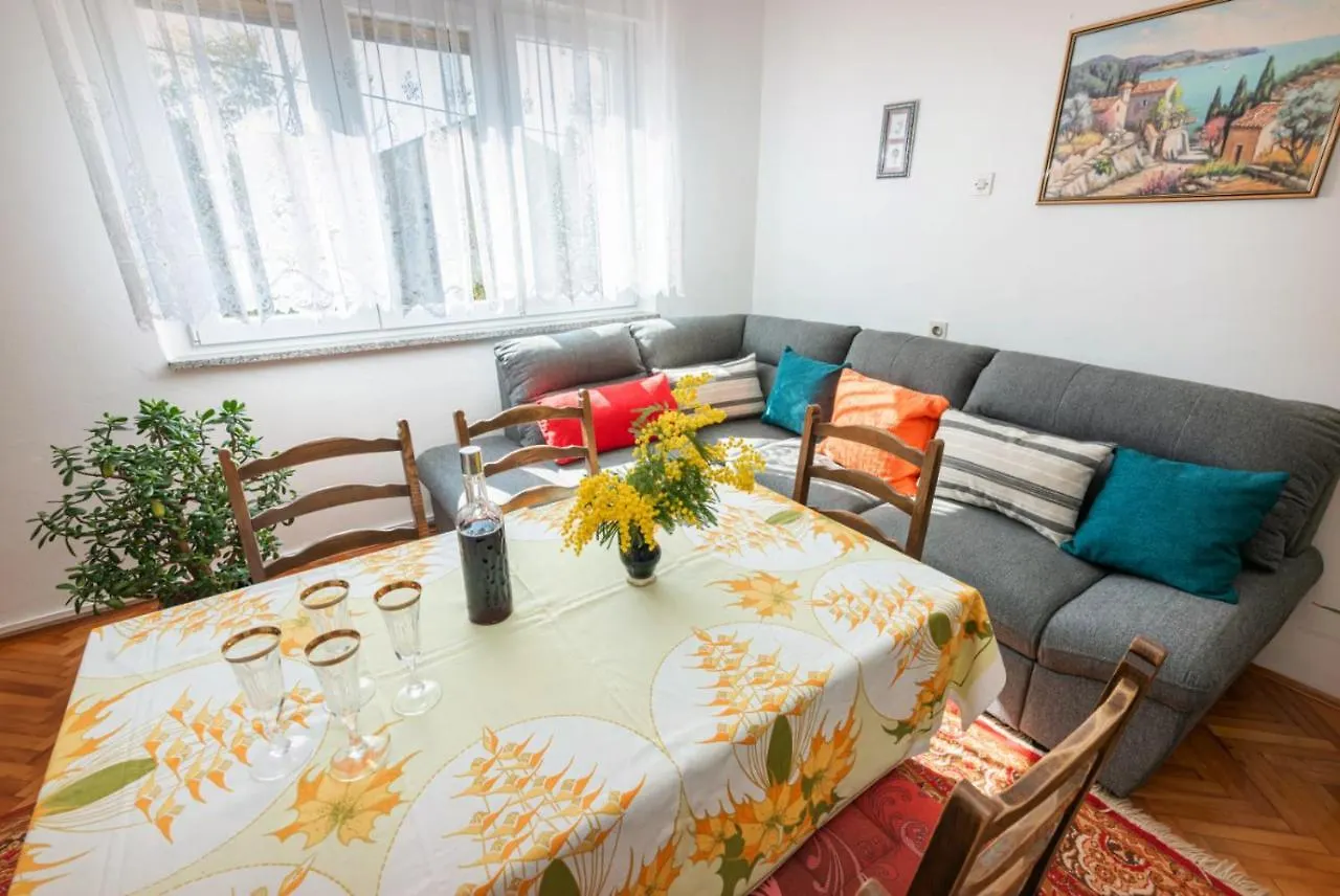 Apartments Vida Malinska