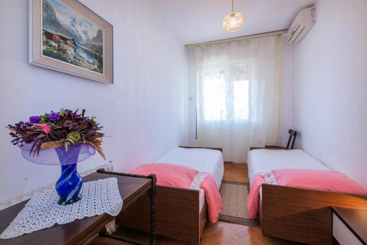Apartments Vida Malinska